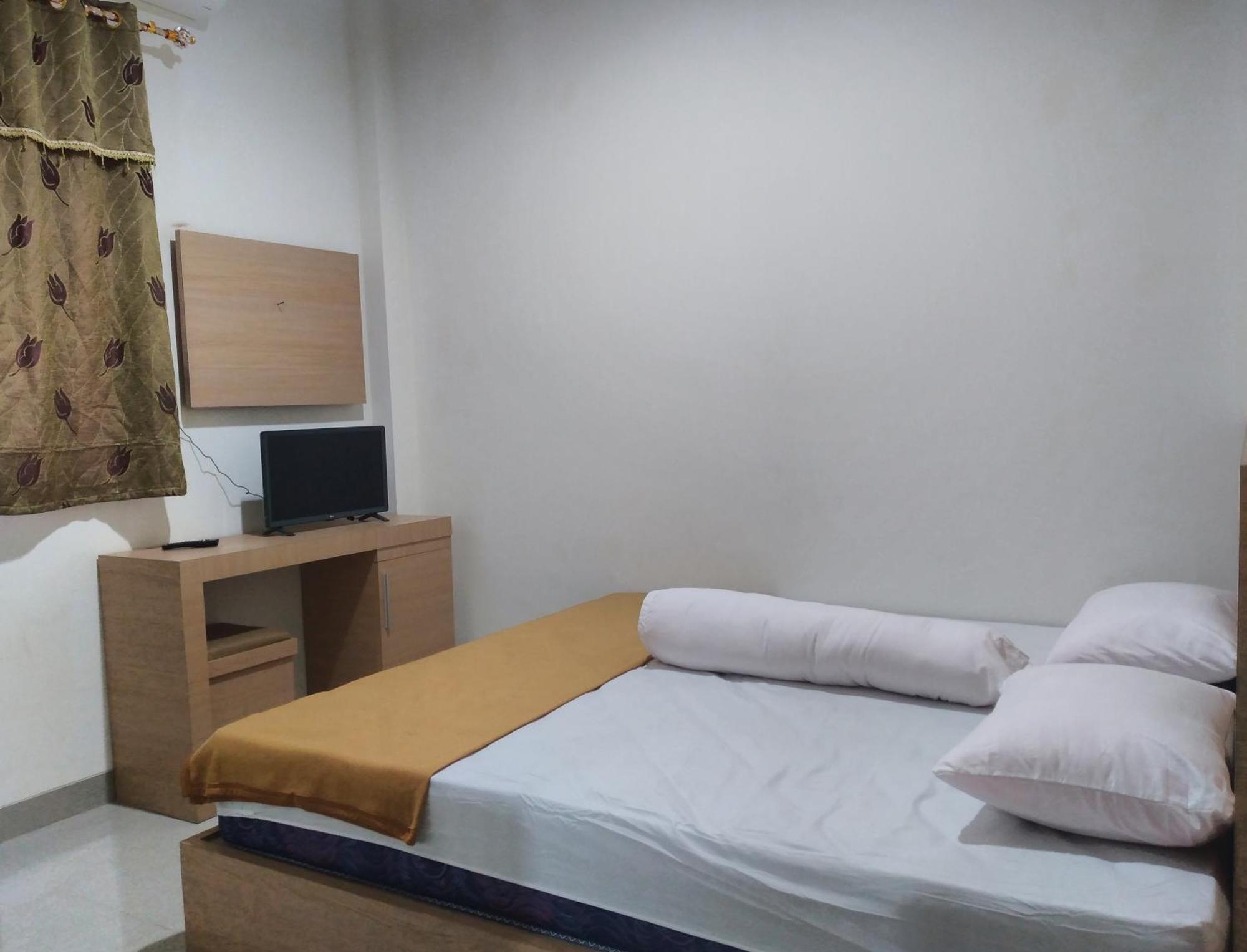 Grha Raf Homestay Makale Exterior foto
